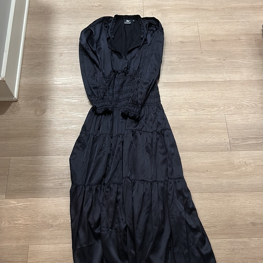 Madison Matthew’s Navy Long Sleeve Maxi Dress